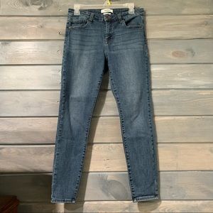 Free top- Pistola skinny  jeans